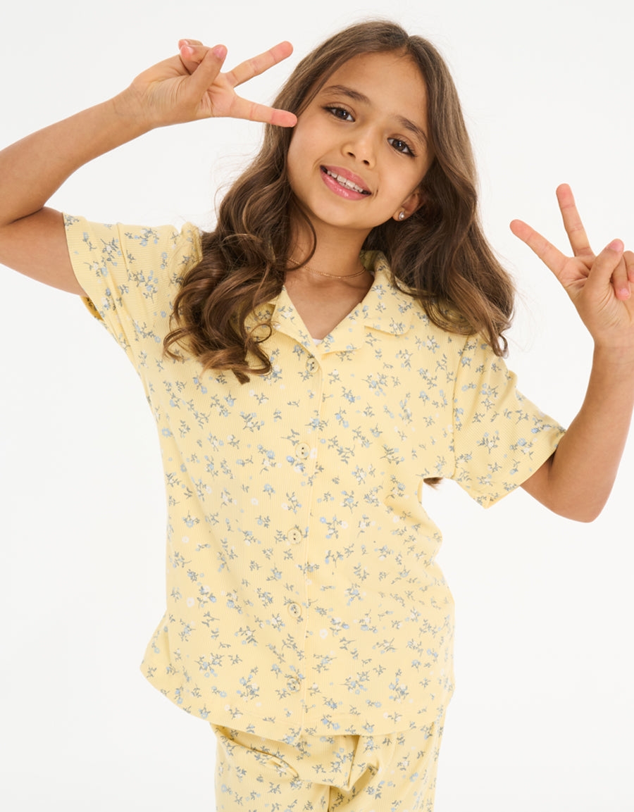 Short-Sleeve Shirt with Pants Pajama Set Daughter in Light Yellow