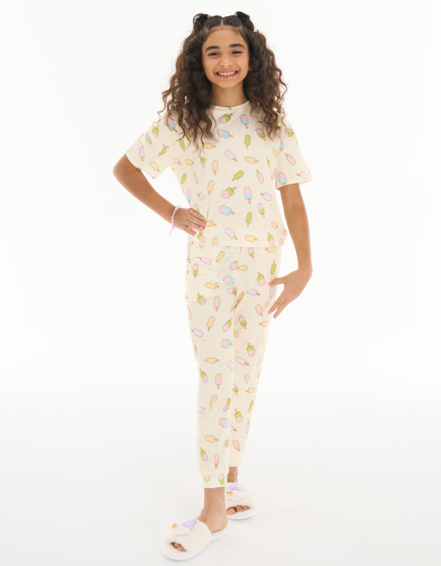 Short Sleeve Tee and Pants Pajama Set in Light Yellow